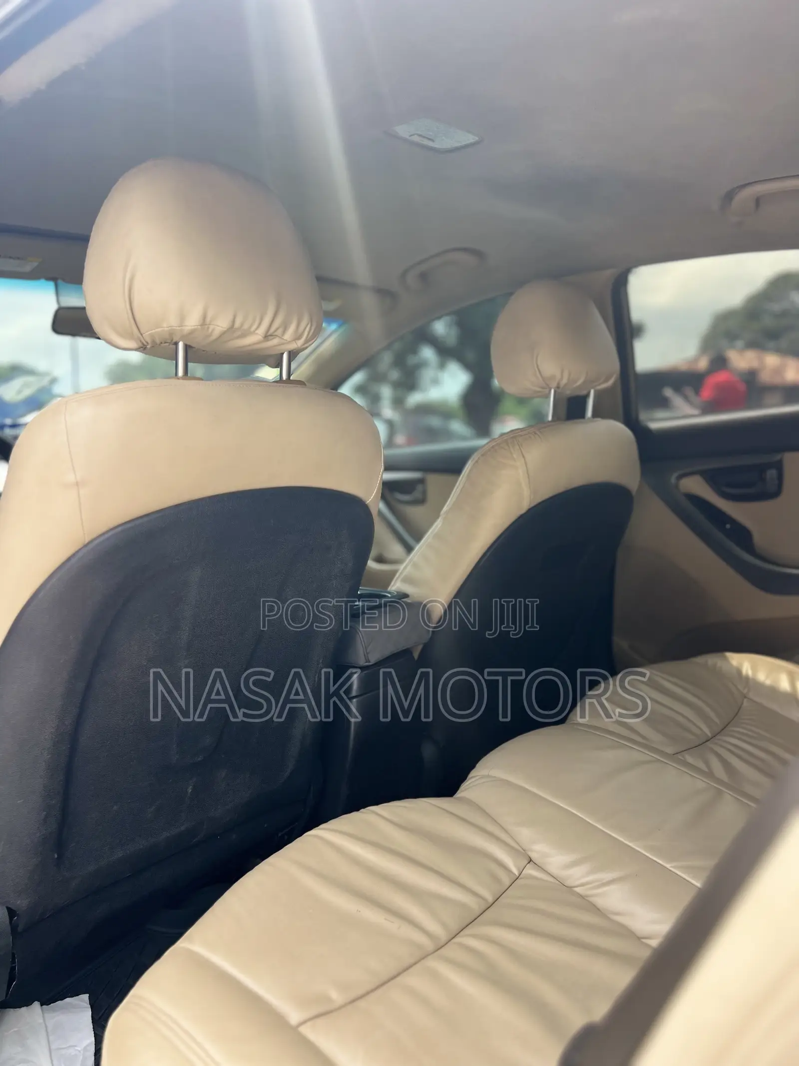 Hyundai Elantra SE 4dr Sedan (1.8L 4cyl 6A) 2014 Gold