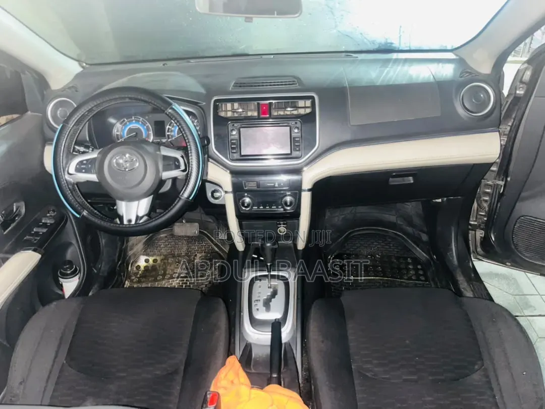 Toyota Rush 1.5 RWD 2019 Gray