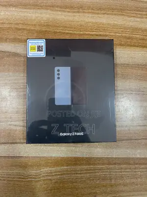 New Samsung Galaxy Z Fold 5 256 GB Silver