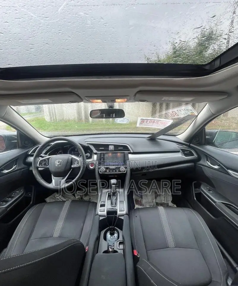 Hyundai Elantra 2021 White