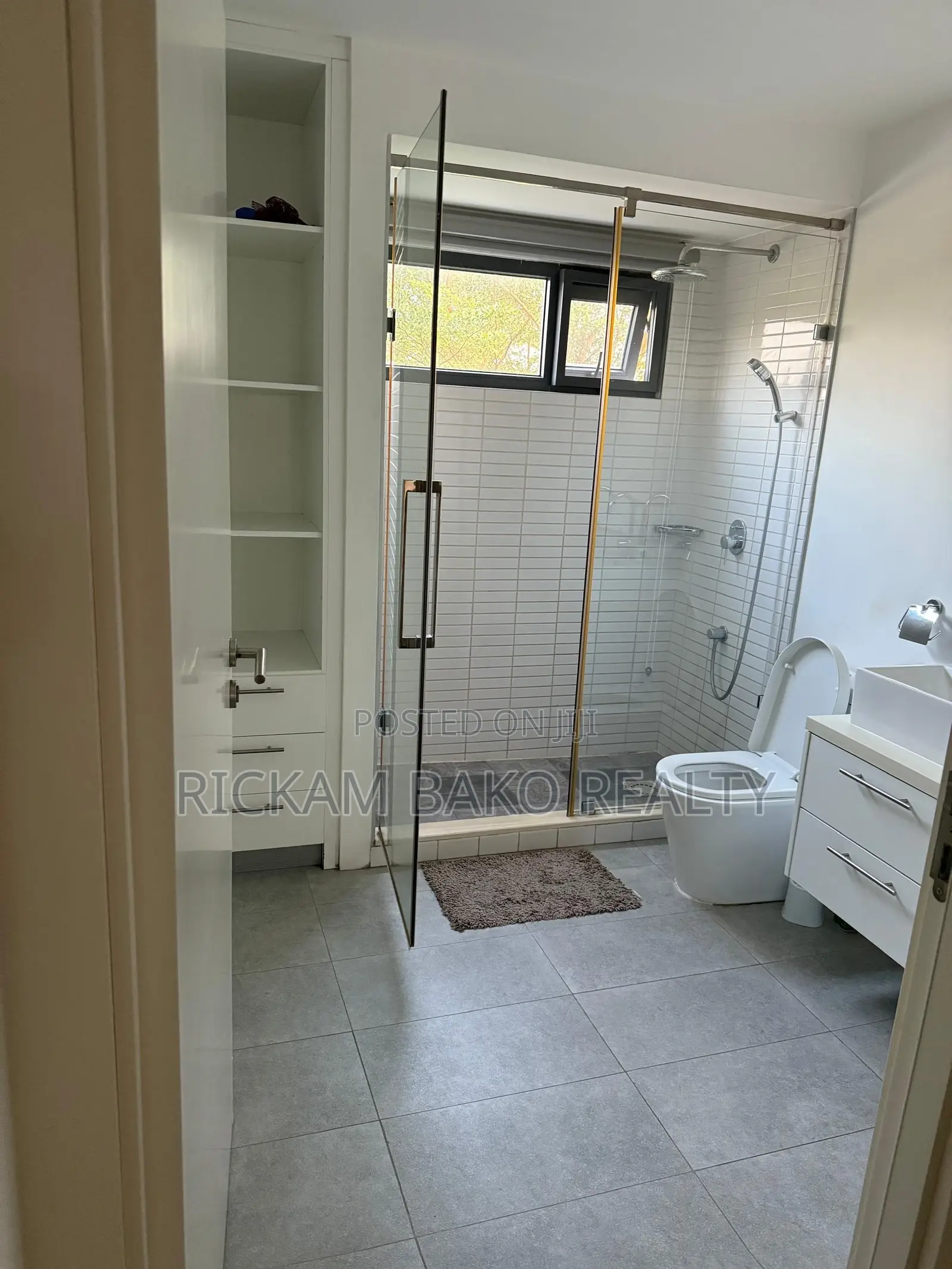 Furnished 2bdrm Townhouse / Terrace in Indigo Homes, Accra Metropolitan