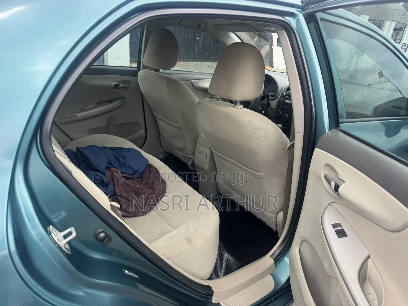 Toyota Corolla LE 4dr Sedan (1.8L 4cyl 4A) 2010 Green