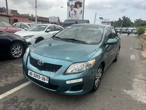Toyota Corolla LE 4dr Sedan (1.8L 4cyl 4A) 2010 Green
