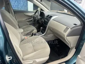 Toyota Corolla LE 4dr Sedan (1.8L 4cyl 4A) 2010 Green
