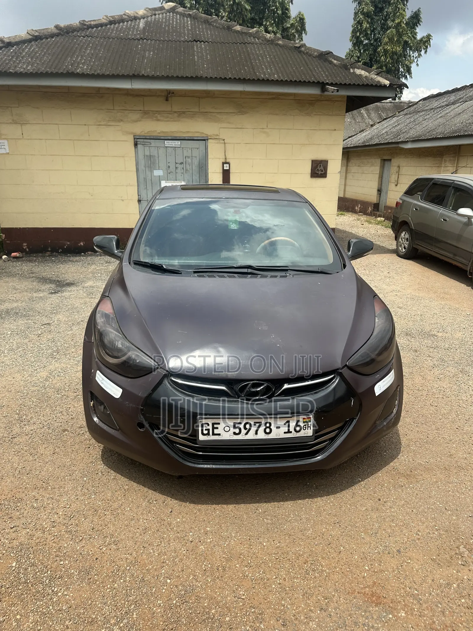 Hyundai Elantra 2012 Brown