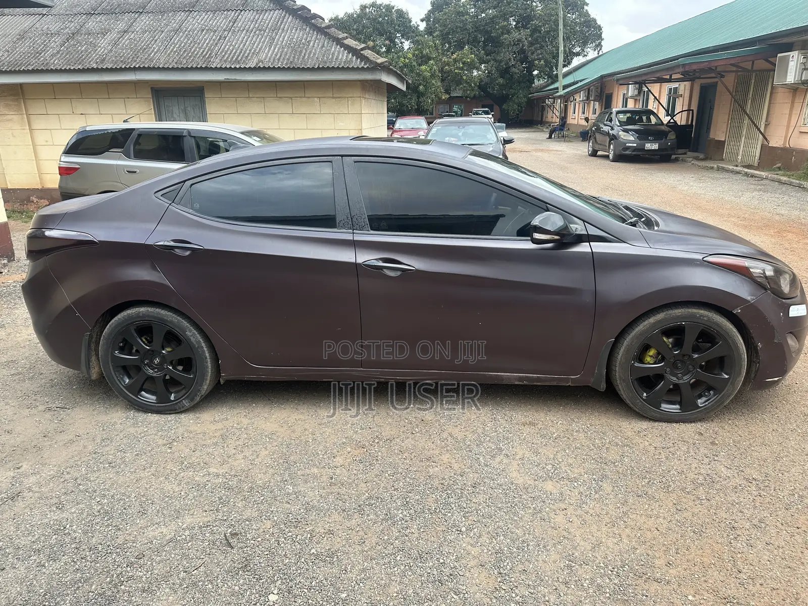Hyundai Elantra 2012 Brown