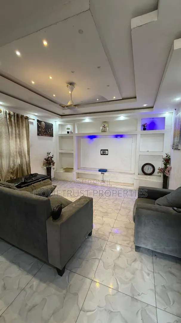 2bdrm Apartment in Pokuase Amafrom for rent
