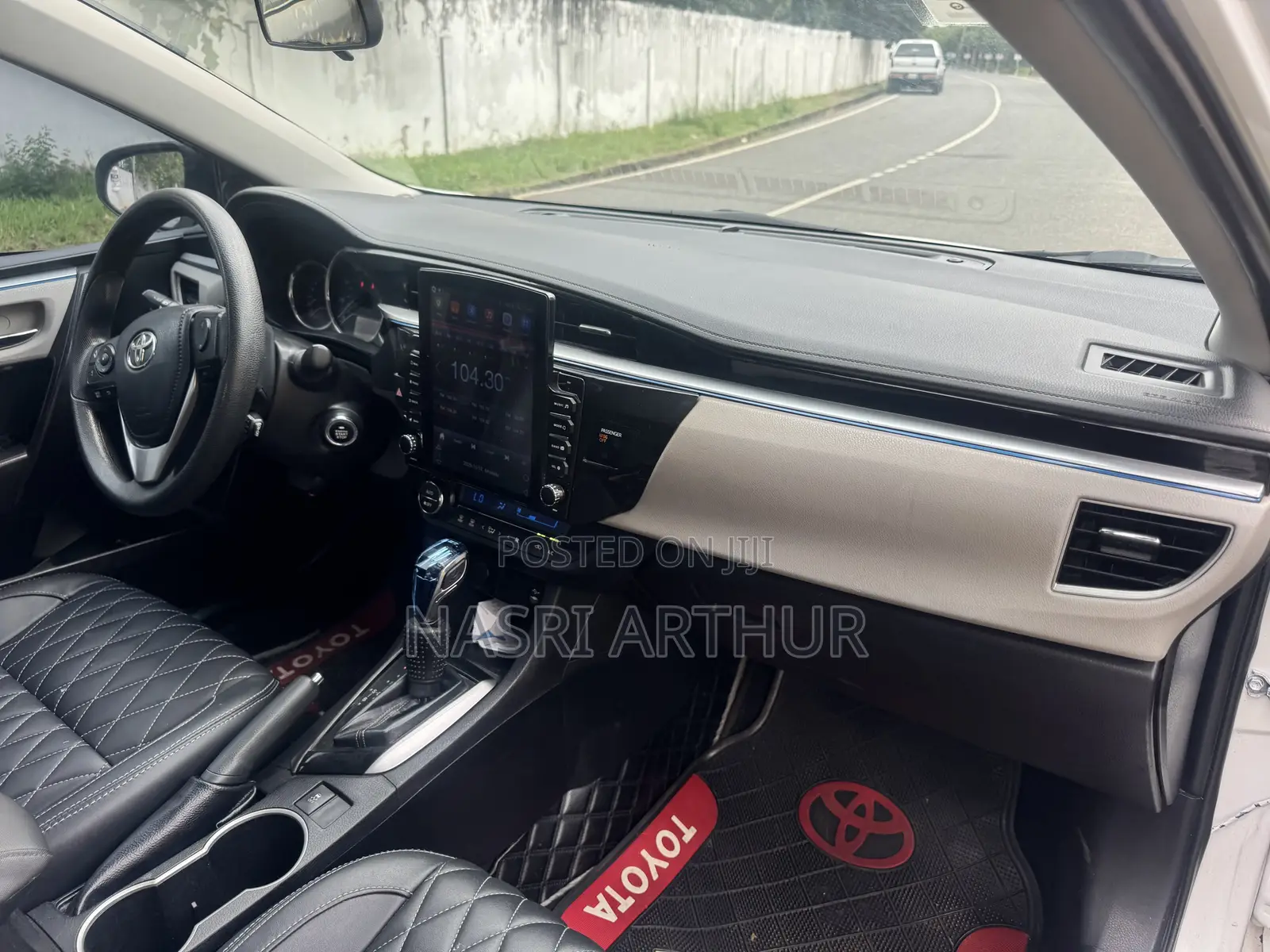 Toyota Corolla S 4dr Sedan (1.8L 4cyl CVT) 2015 White