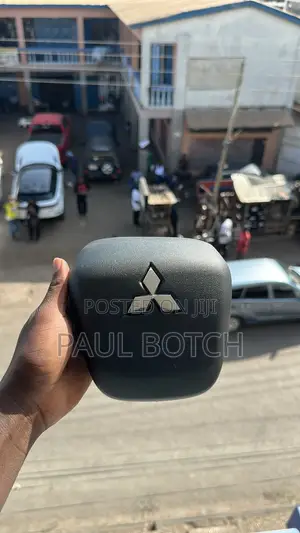 2021,2022,2023,2024 Mitsubishi Outlander Steering Wheel Airbag Cover