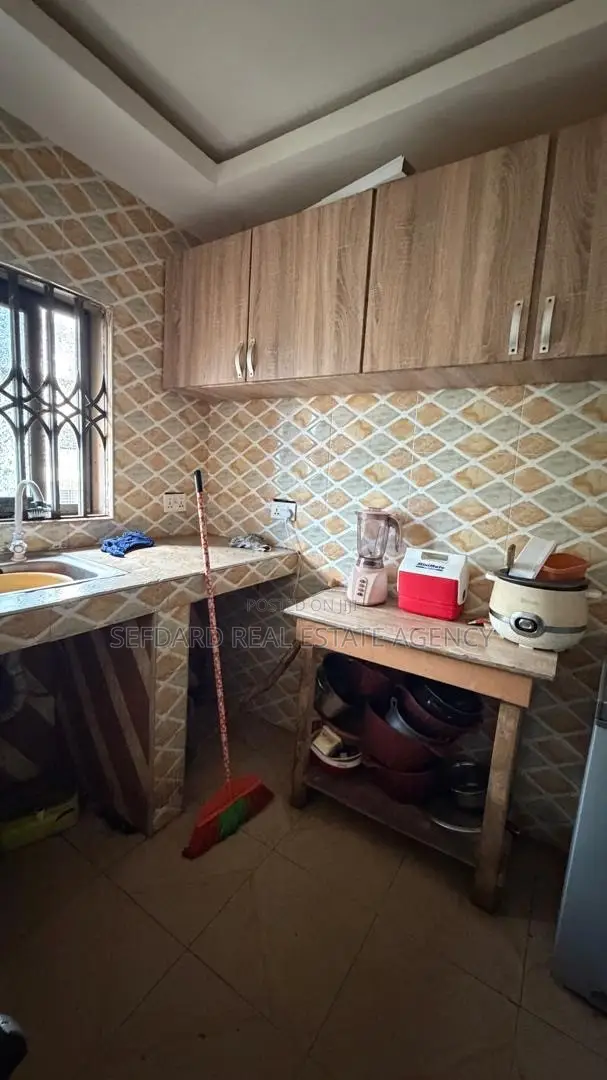 2bdrm Apartment in Sefdard Properties, Pokuase for rent