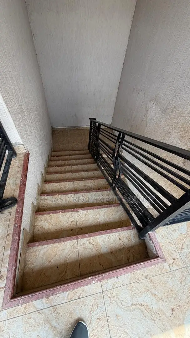 2bdrm Apartment in Sefdard Properties, Pokuase for rent