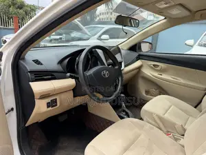 Toyota Yaris LE Hatchback 3dr 2017 White