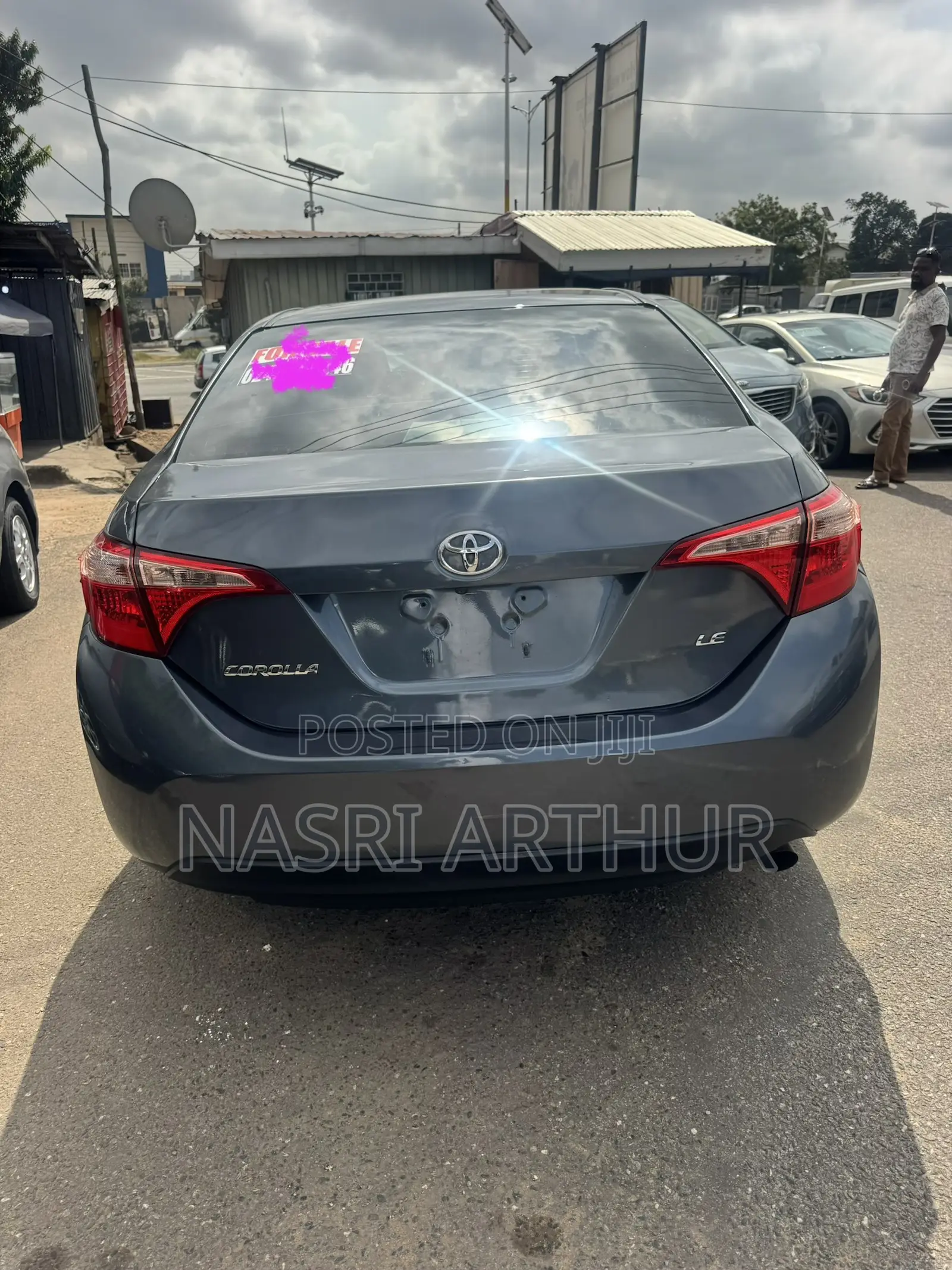 Toyota Corolla LE 4dr Sedan (1.8L 4cyl CVT) 2017 Gray