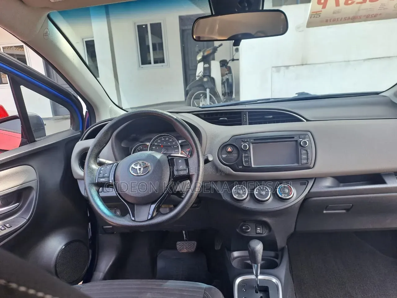 Toyota Yaris LE Hatchback 5dr 2018 Blue