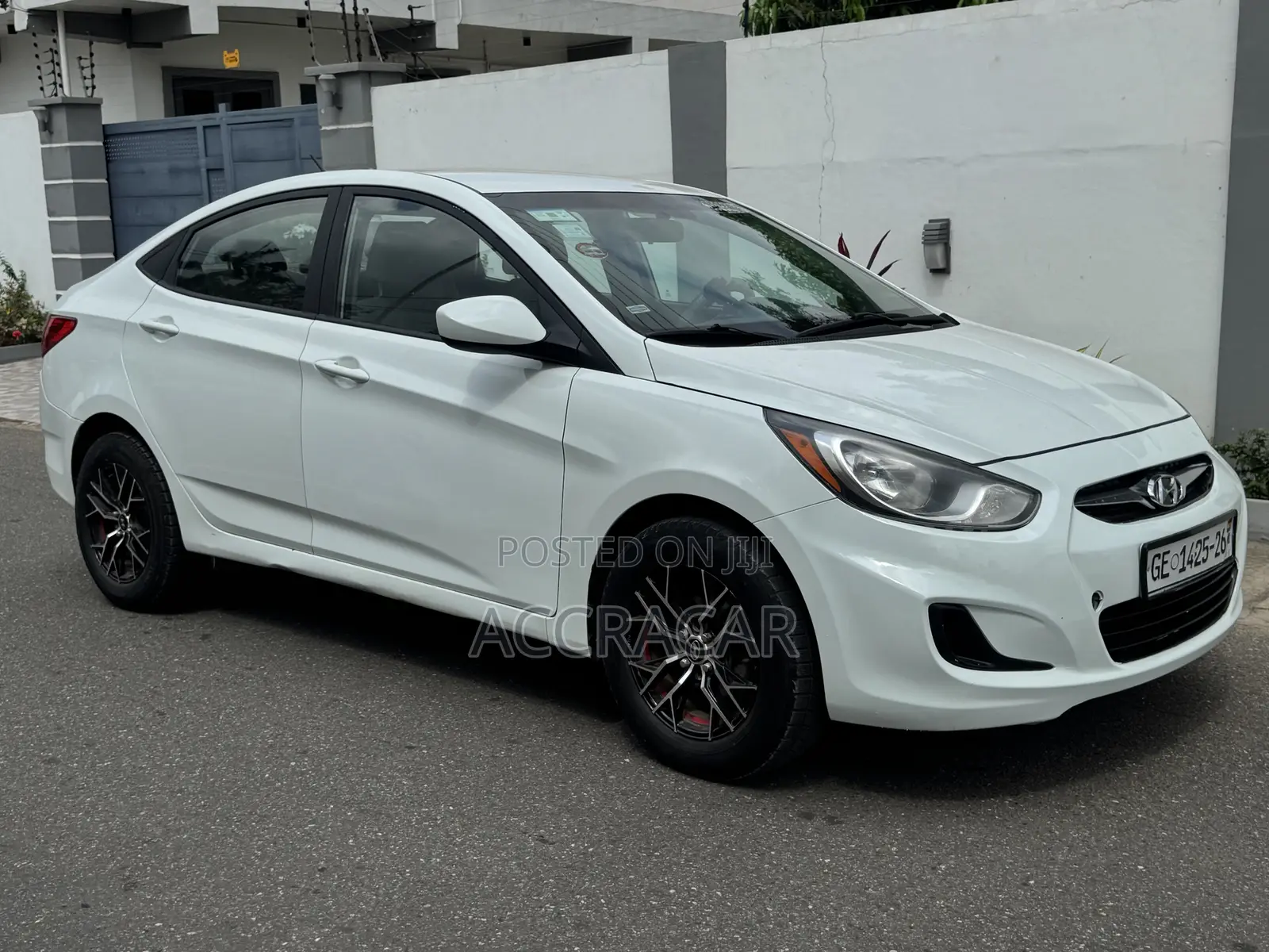 Hyundai Accent 2013 White