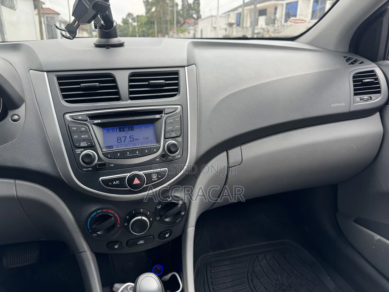 Hyundai Accent 2013 White