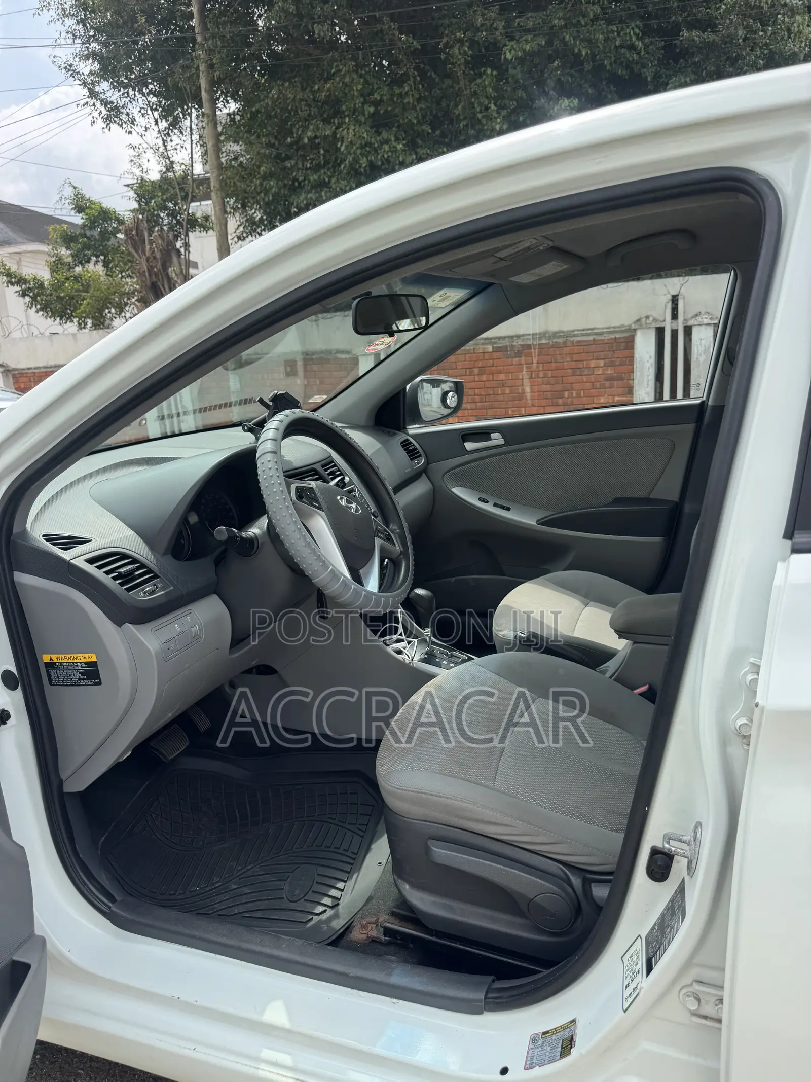 Hyundai Accent 2013 White