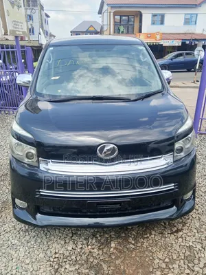 Toyota Voxy 2012 Black