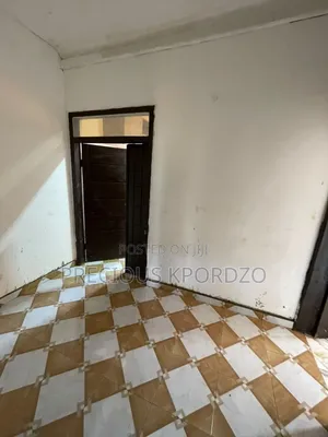 1bdrm Apartment in Adenta Commandos for rent