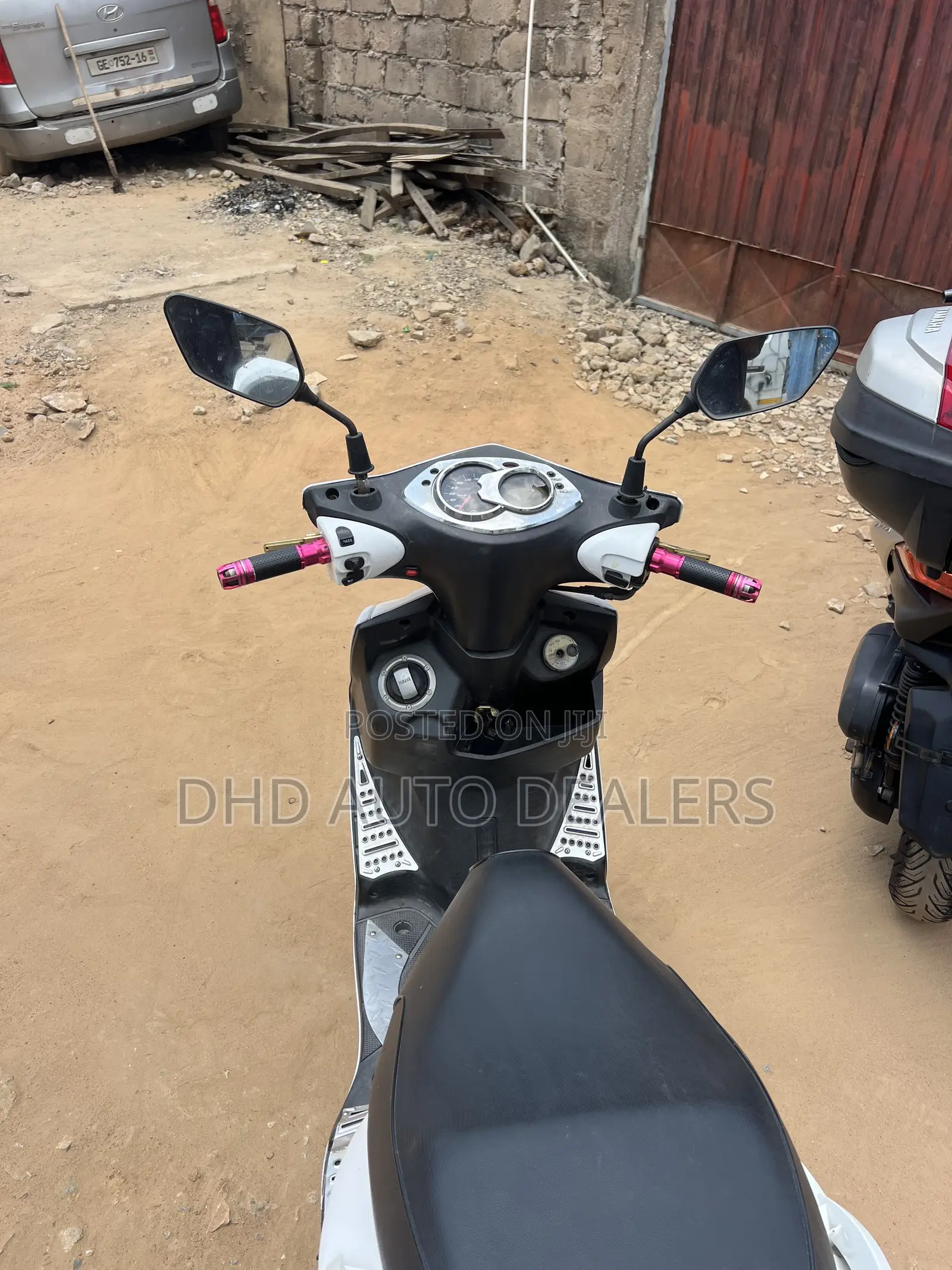 Yamaha 2014 White