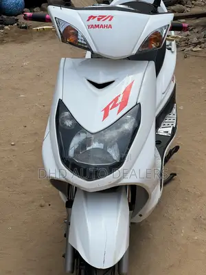 Yamaha 2014 White