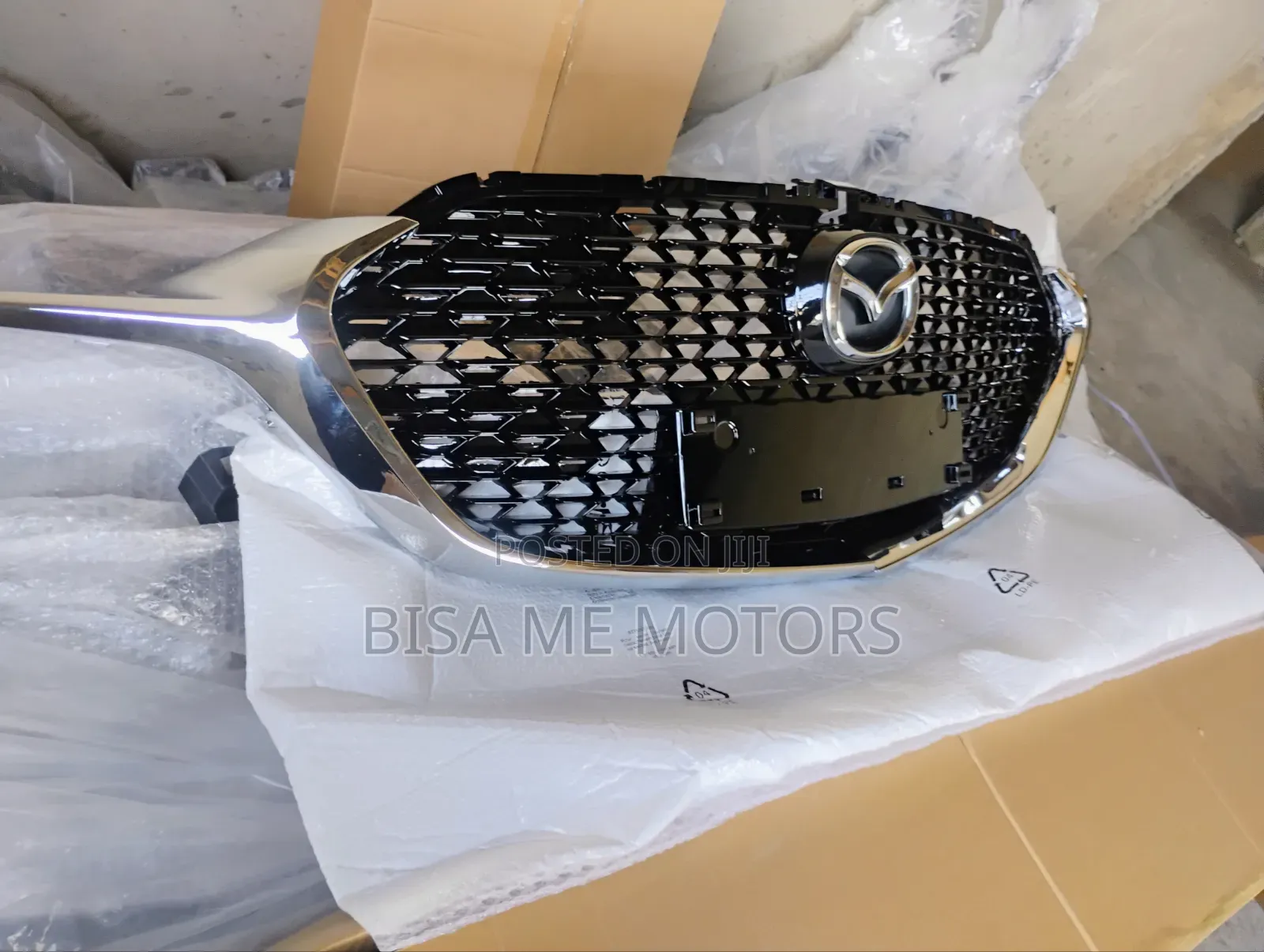 Mazda 3 Sedan 2019/2020/2021/2022/2023/2024 Front Grille With Chrome