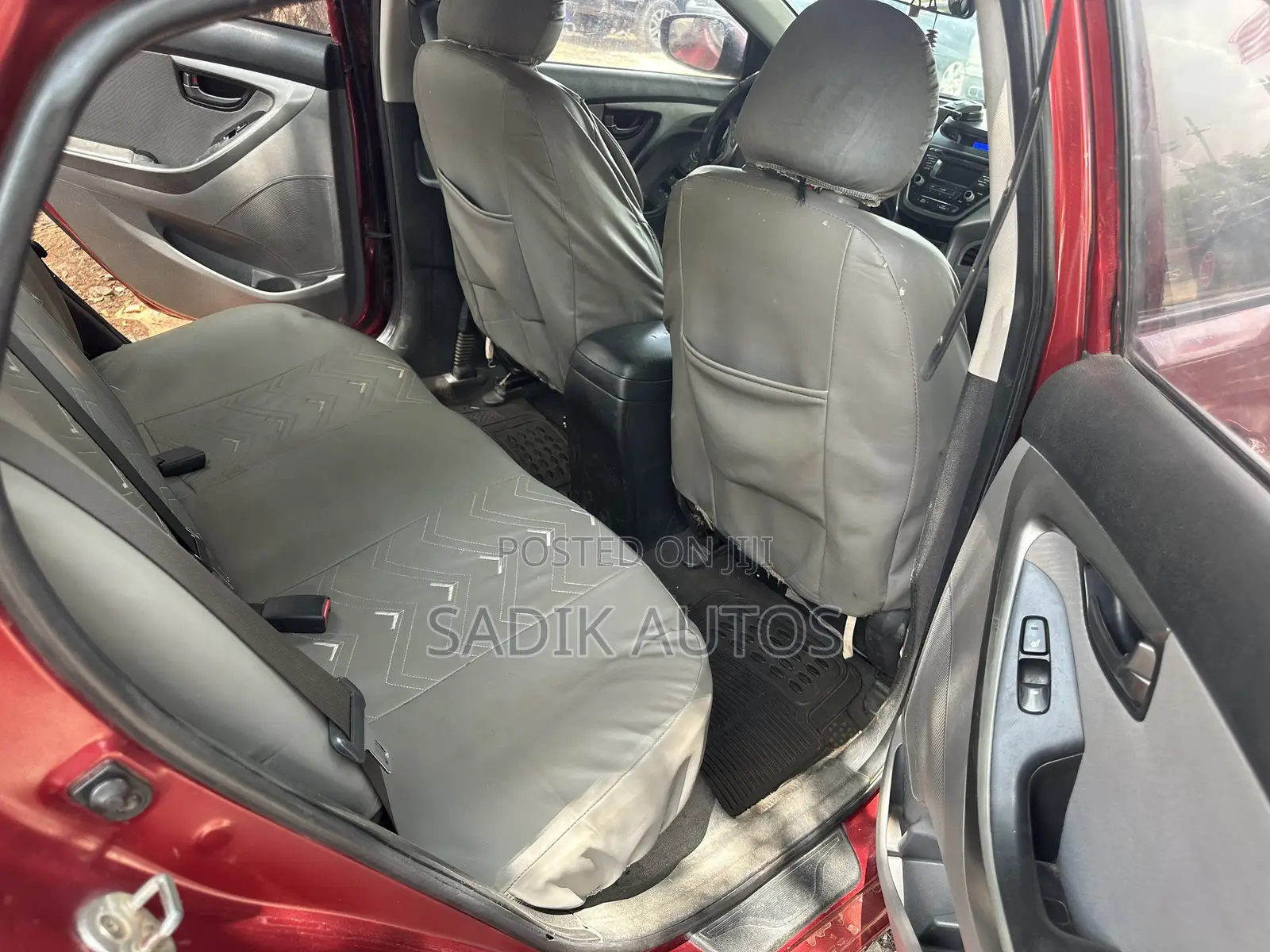 Hyundai Elantra Limited Sedan FWD (1.8L 4cyl 6A) 2013 Red