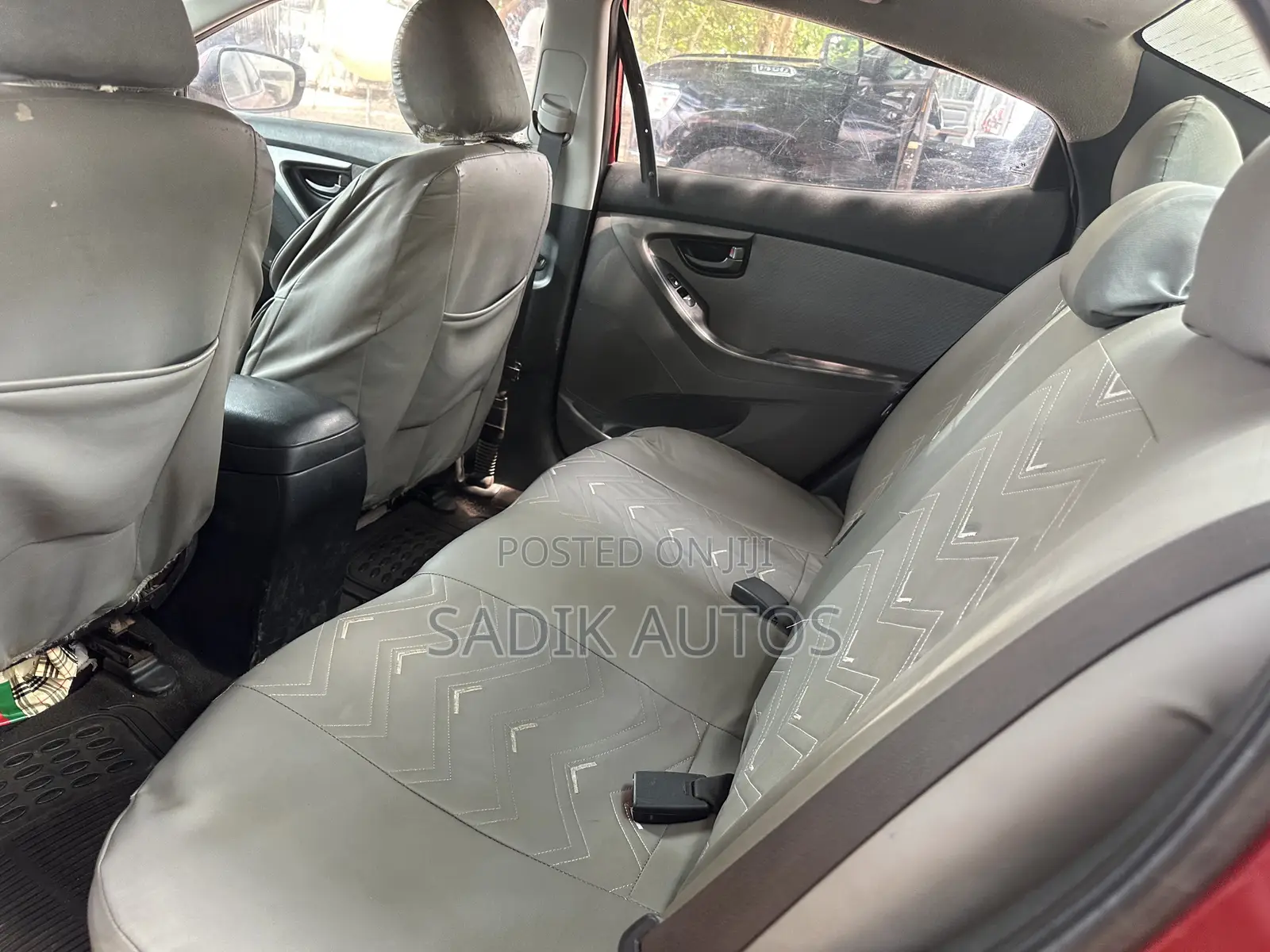 Hyundai Elantra Limited Sedan FWD (1.8L 4cyl 6A) 2013 Red