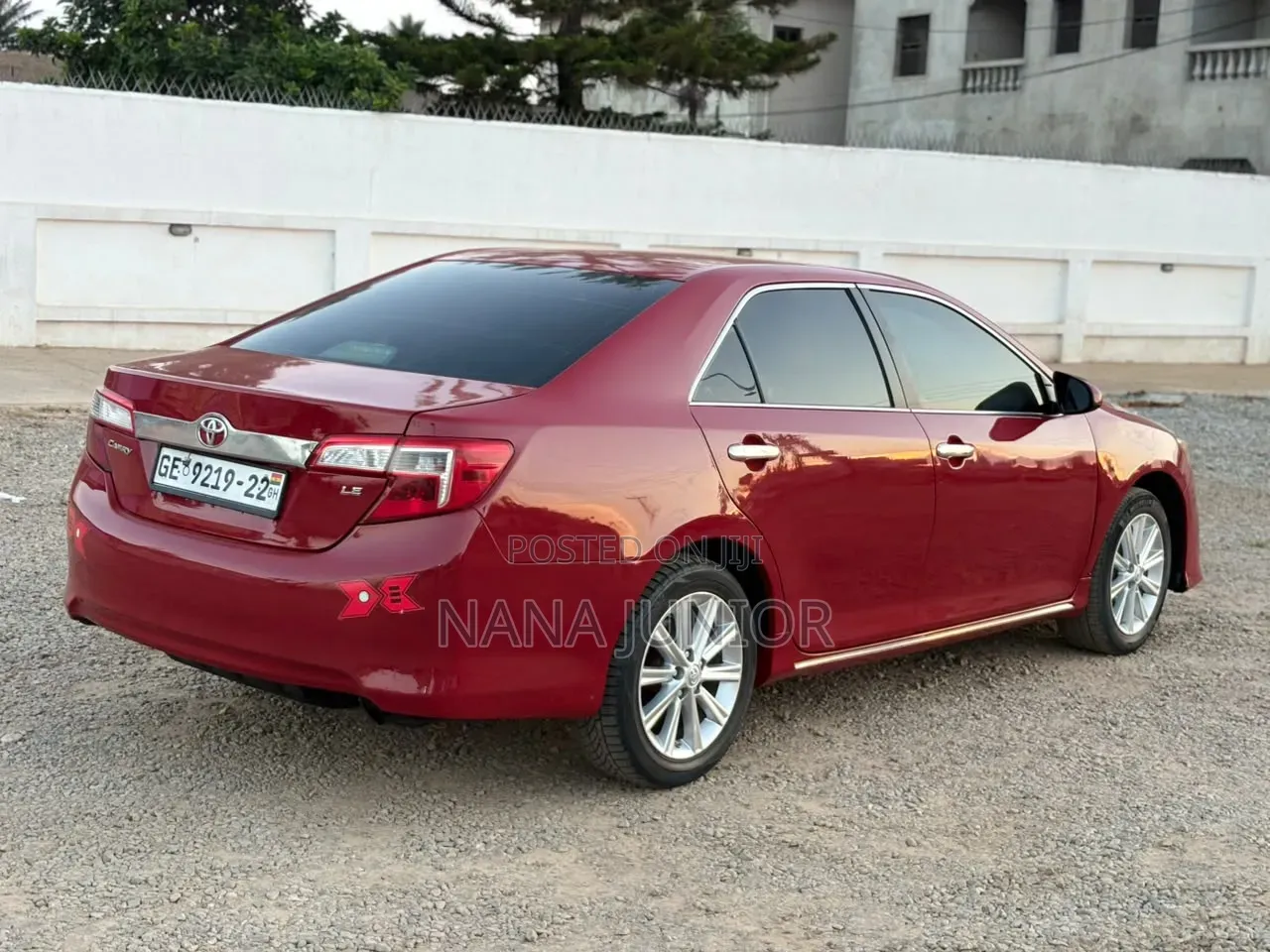 Toyota Camry LE 4dr Sedan (2.5L 4cyl 6A) 2013 Red