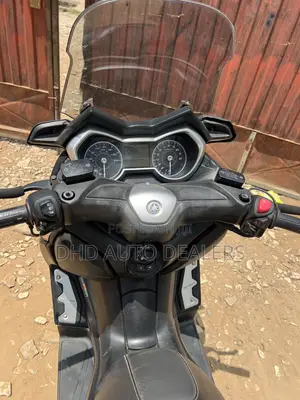 Yamaha 2020 Black