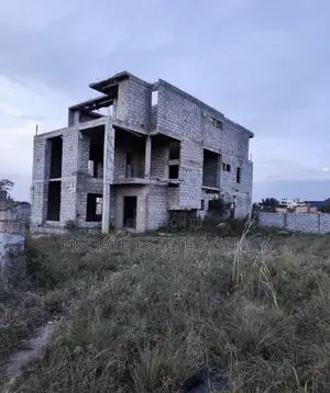 5bdrm House in Oyarifa for sale