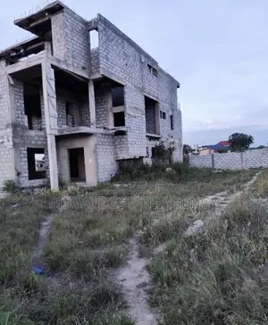 5bdrm House in Oyarifa for sale