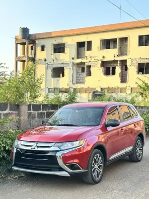 Mitsubishi Outlander 2017 Red