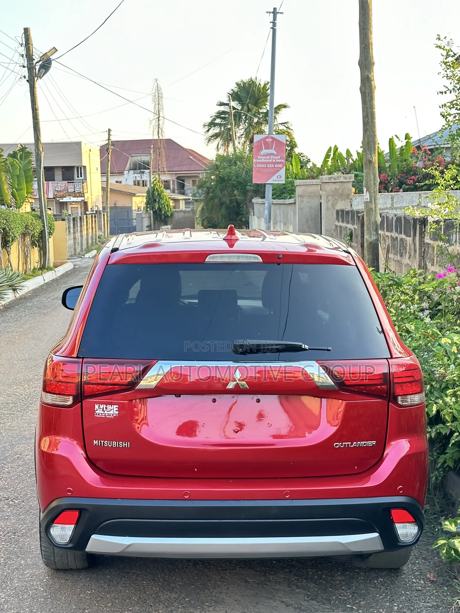 Mitsubishi Outlander 2017 Red