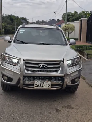 Hyundai Santa Fe GLS 2012 Silver