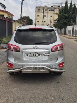 Hyundai Santa Fe GLS 2012 Silver