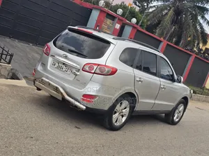 Hyundai Santa Fe GLS 2012 Silver