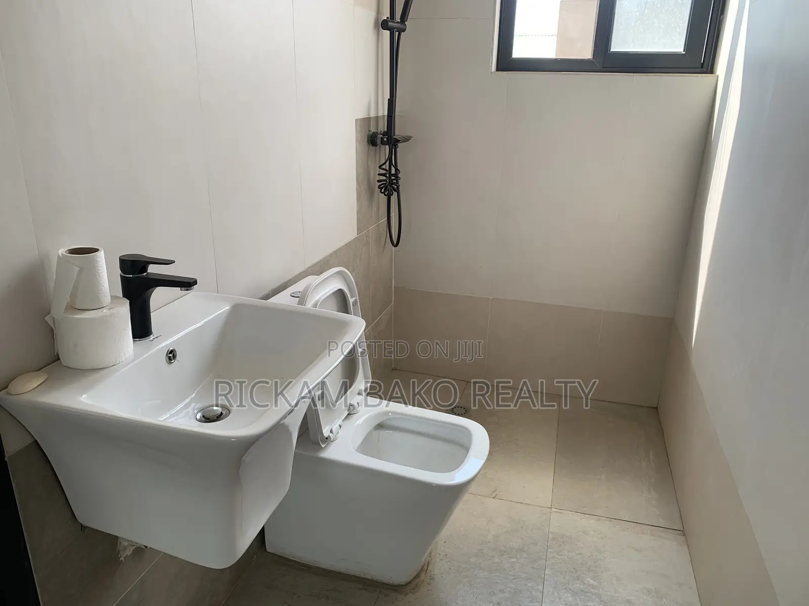 4bdrm House in Mataheko for rent