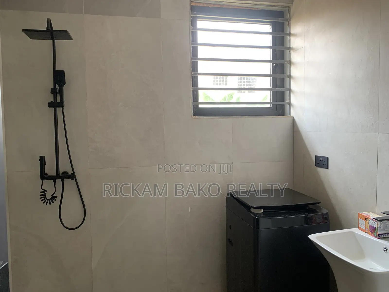 4bdrm House in Mataheko for rent