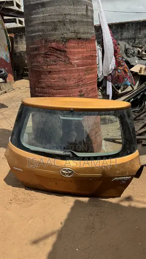 Toyota Matrix 2009,2010,2011,2012,2013,2014,2015,2016 Boot / Tailgate