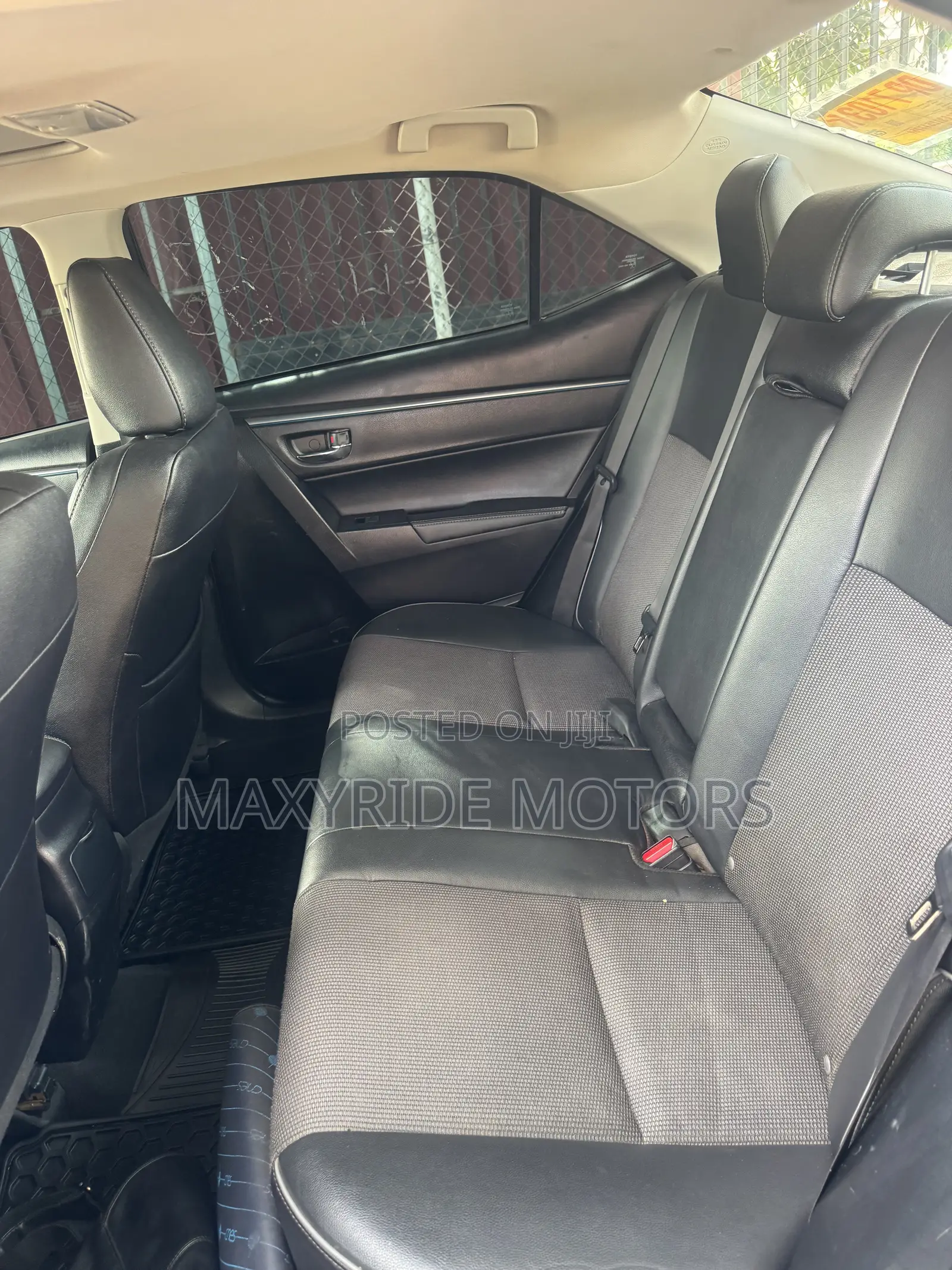 Toyota Corolla 2016 Black