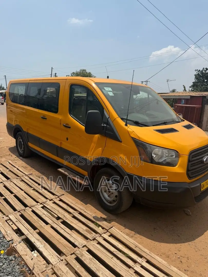 Ford Transit 2020 Yellow