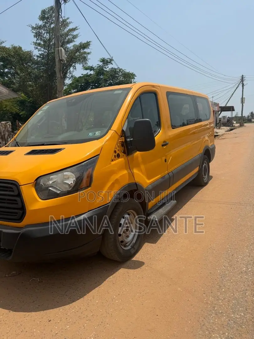 Ford Transit 2020 Yellow