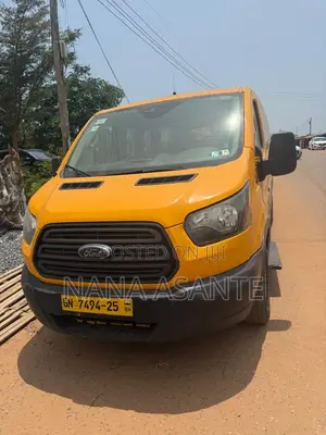 Ford Transit 2020 Yellow