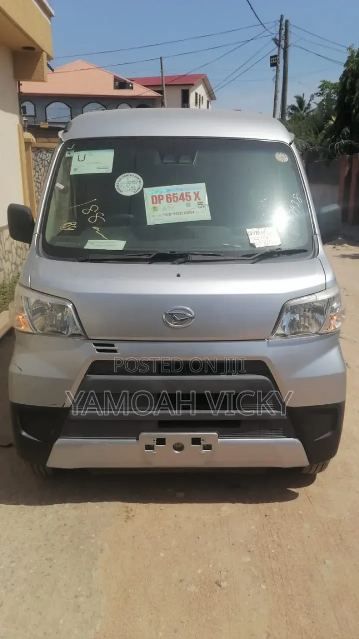 Daihatsu Mira 2019 Silver