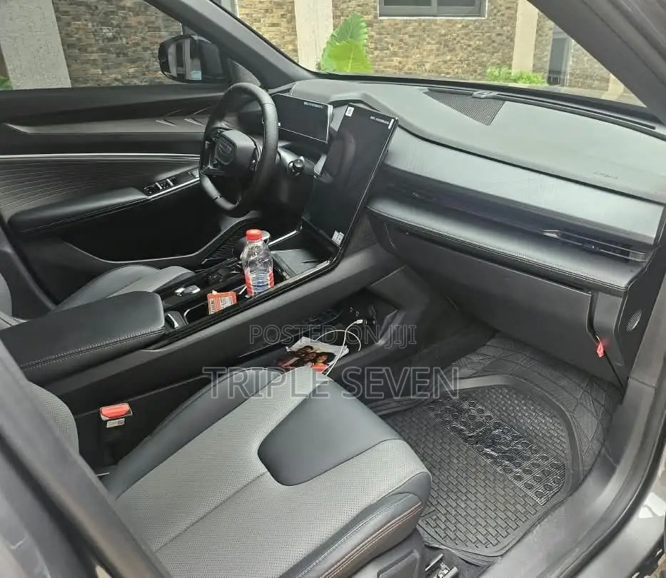 New Geely Coolray 2025 Gray
