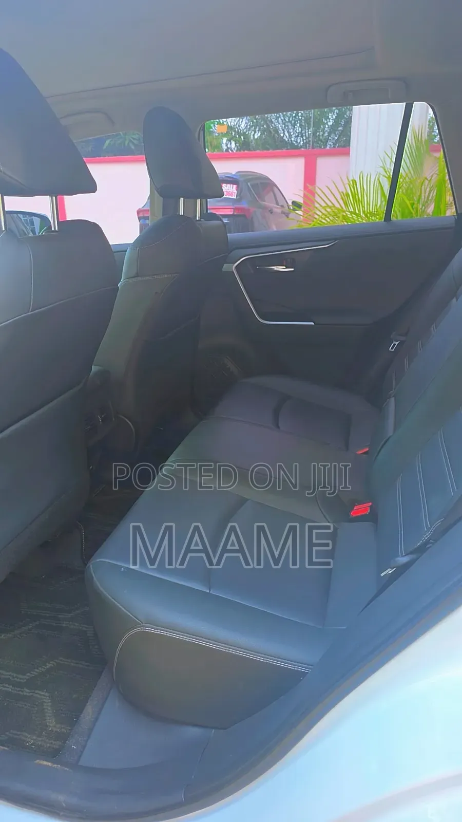 Toyota RAV4 XLE Premium FWD 2023 White