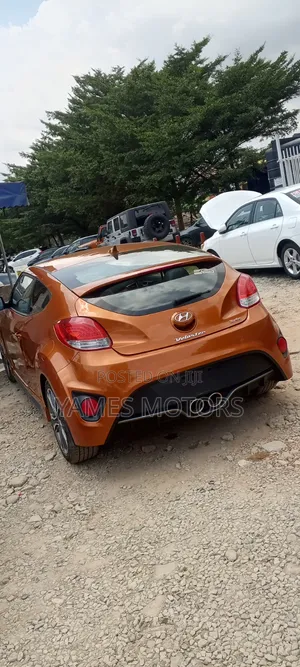 Hyundai Veloster 2015 Beige
