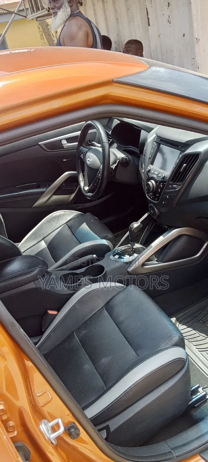 Hyundai Veloster 2015 Beige