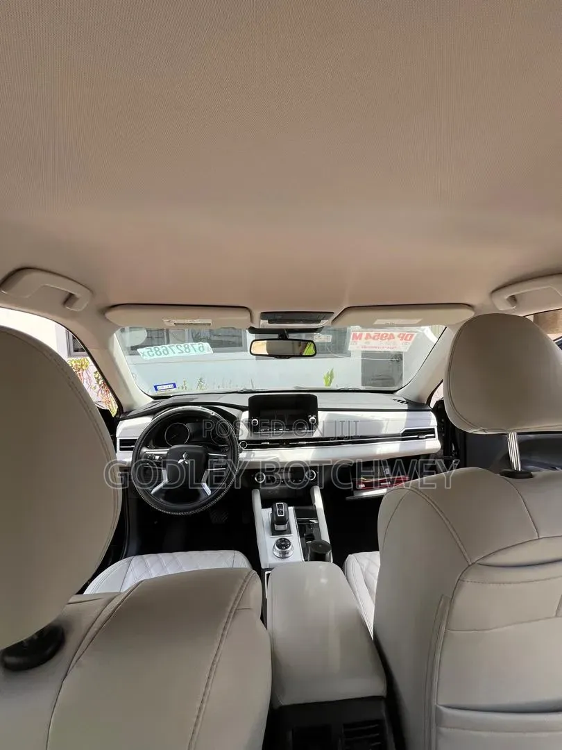 Mitsubishi Outlander SEL 2022 Black